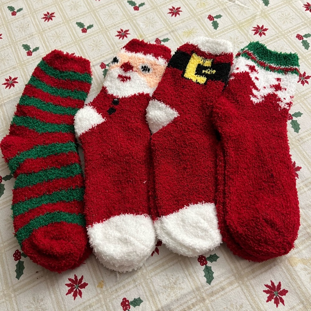 Women’s Christmas fuzzy socks